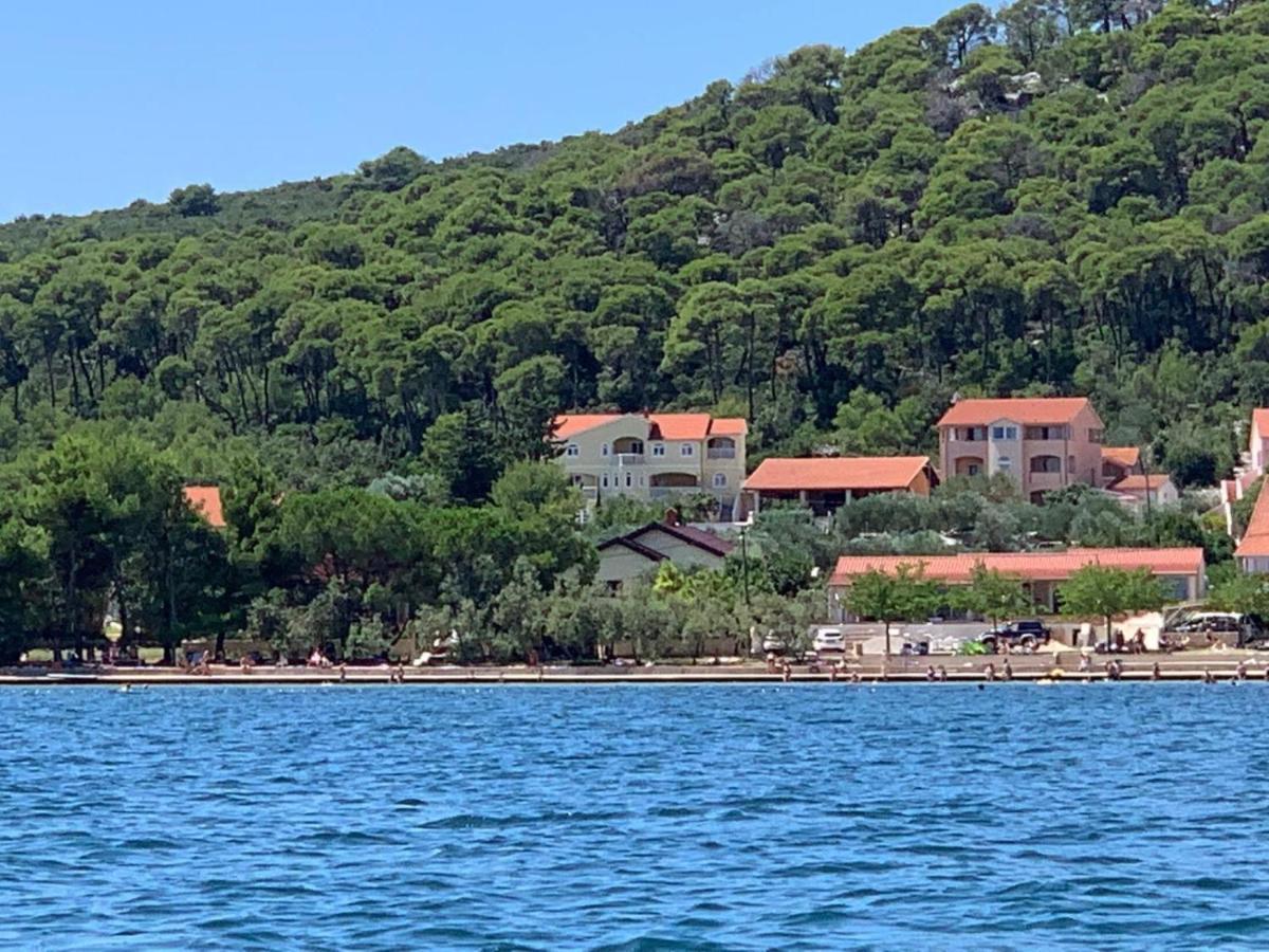 Kraj  Apartments Villa Lora מראה חיצוני תמונה