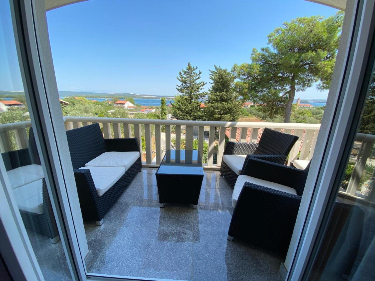 Kraj  Apartments Villa Lora מראה חיצוני תמונה