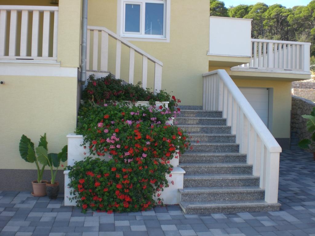 Kraj  Apartments Villa Lora מראה חיצוני תמונה